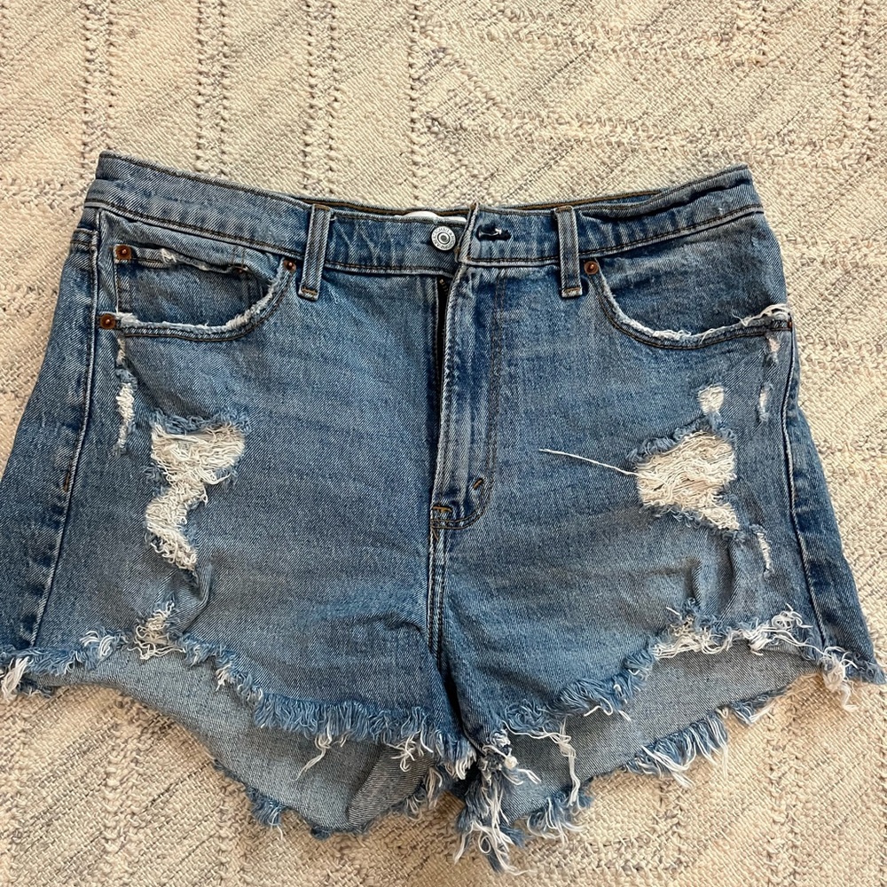 Abercrombie & Fitch High Rise Mom Short